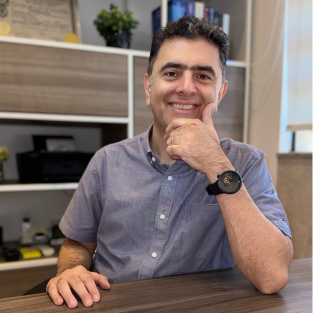 Dr. Camilo Ramos Cury