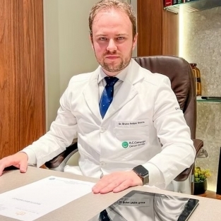 Dr Bruno Felipe Souza